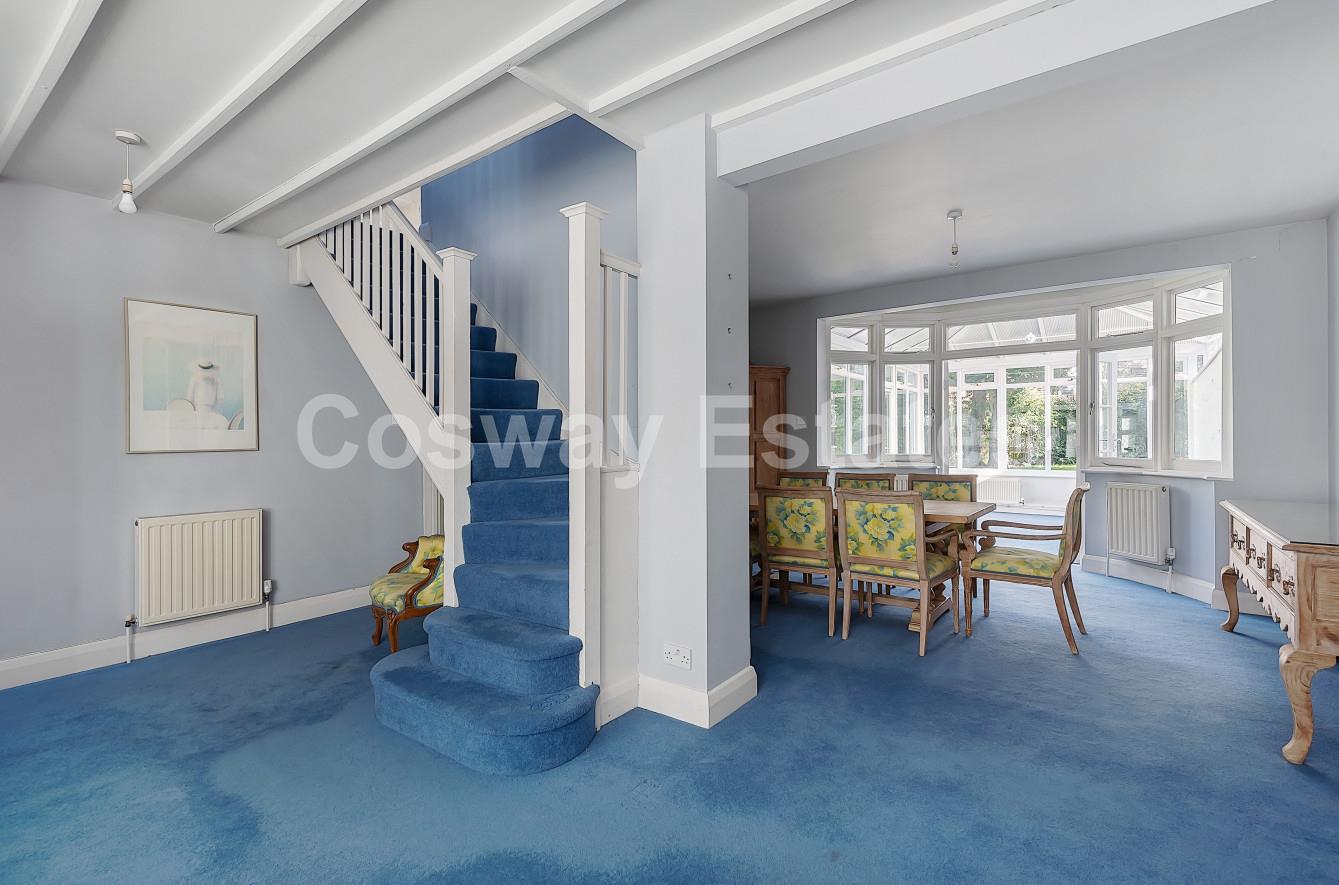 Copthall Gardens, Mill Hill